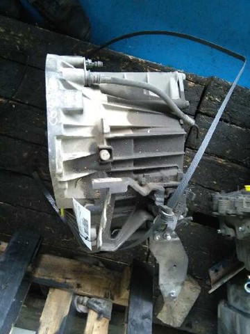 Mechaniczna skrzynia biegów w komplecie 716501 MERCEDES