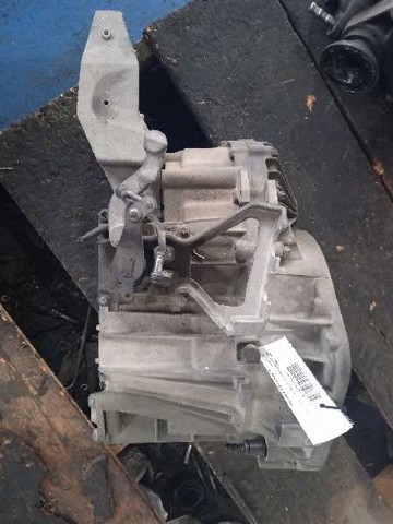 Mechaniczna skrzynia biegów w komplecie 716501 MERCEDES