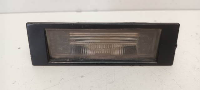 Lampa oświetlenia tylnej tablicy rejestracyjnej 7165735 BMW