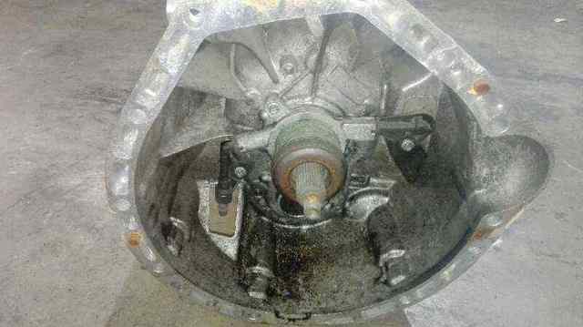 Mechaniczna skrzynia biegów w komplecie 716657 MERCEDES