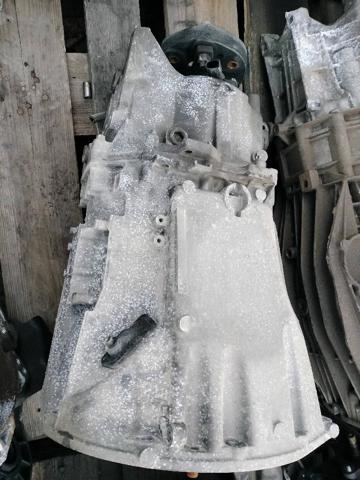 Mechaniczna skrzynia biegów w komplecie 716657 MERCEDES