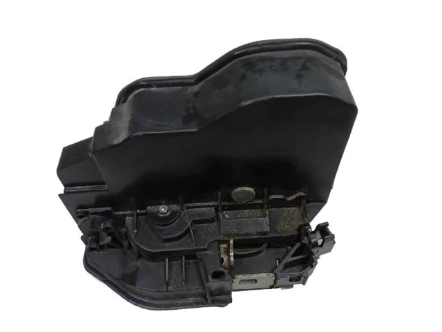 Zamek drzwi tylnych prawych 7167070 BMW