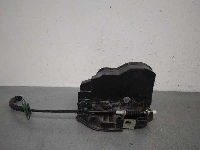 Zamek drzwi tylnych prawych 7167070 BMW
