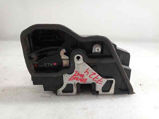 Zamek drzwi przednich prawych 7167074 BMW