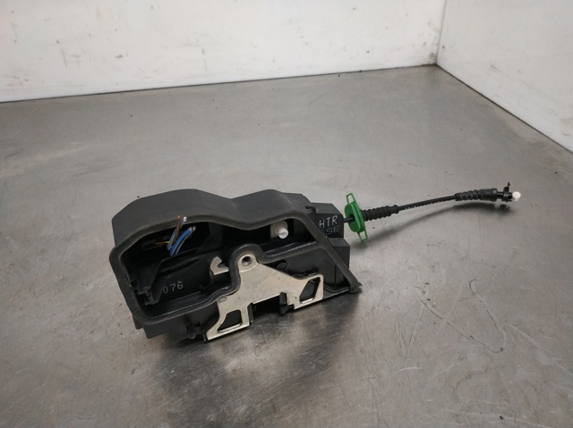Zamek drzwi tylnych prawych 7167076 BMW