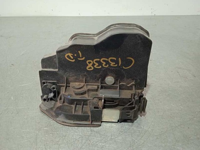 Zamek drzwi tylnych prawych 7167076 BMW