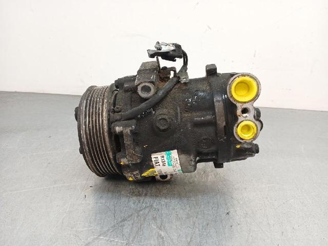 Sprężarka klimatyzacji 71724813 FIAT