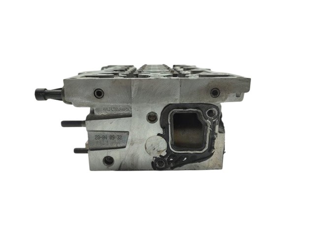 Głowica cylindrów Suzuki Ignis 2 FH