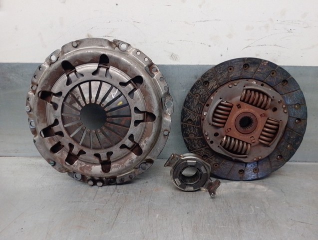 Zestaw sprzęgła (3 części) 71748779 FIAT