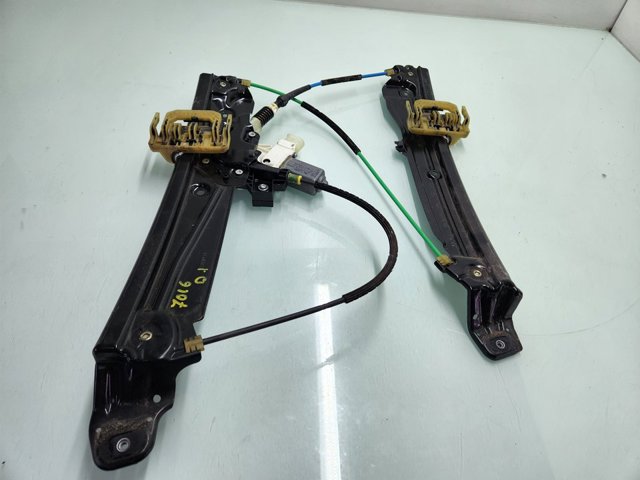 Mechanizm podnoszenia szyby drzwi przednich prawych 7182132 BMW