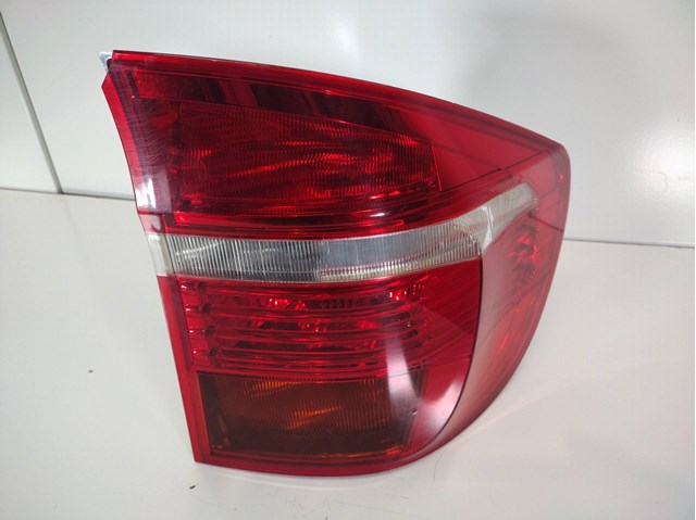 Lampa zespolona tylna prawa zewnętrzna 7200818 BMW