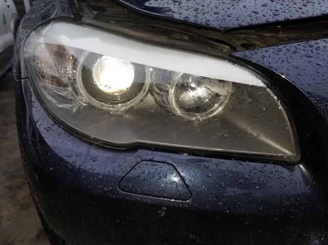 Reflektor prawy 720324012 BMW