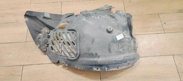 Nadkole błotnika przedniego lewe przednie 7213641 BMW