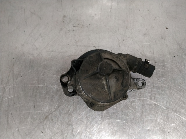 Pompa podciśnienia BMW 5 E39