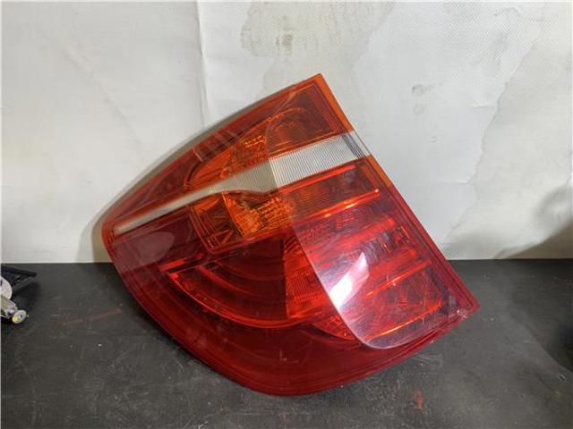 Lampa zespolona tylna lewa zewnętrzna 7217311 BMW