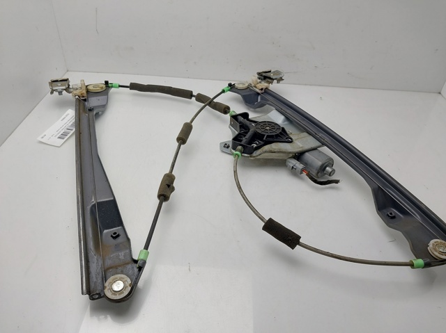 Mechanizm podnoszenia szyby drzwi przednich prawych 7232109004 SSANG YONG