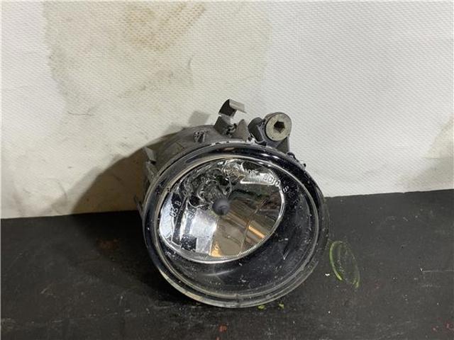Lampa przeciwmgielna prawa 7238788 BMW