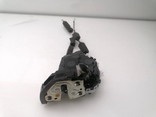 Zamek drzwi tylnych prawych Honda CR-V 1 RD