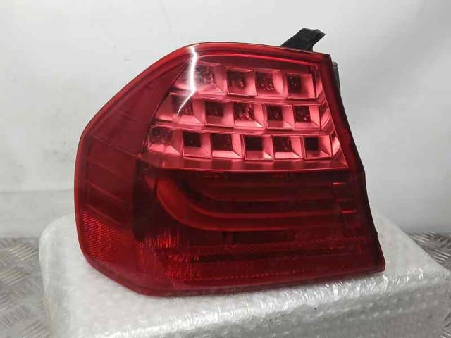Lampa zespolona tylna lewa zewnętrzna 7289425 BMW