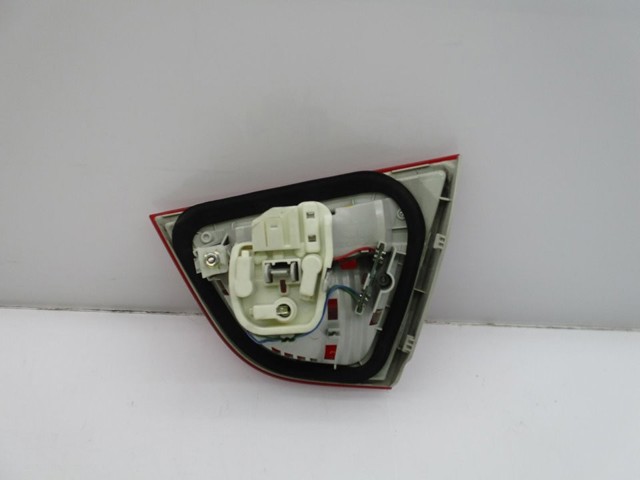 Lampa zespolona tylna prawa wewnętrzna 7289427 BMW