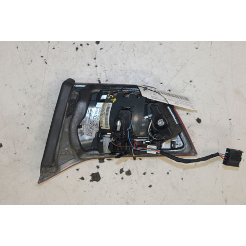 Lampa zespolona tylna lewa wewnętrzna 7296101 BMW