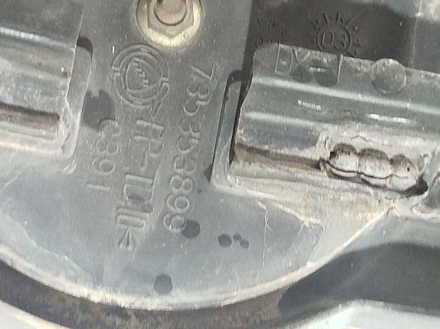 Atrapa chłodnicy 735353899 FIAT