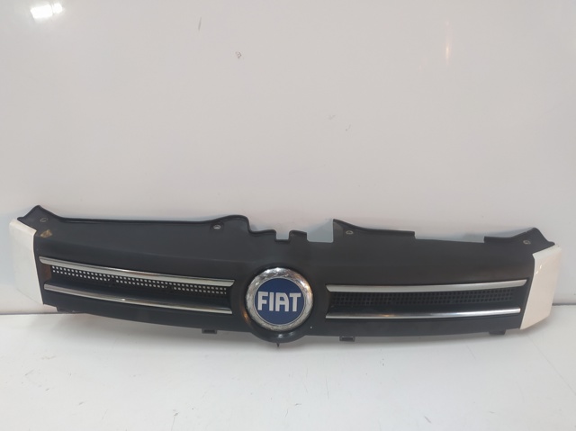 Atrapa chłodnicy 735353899 FIAT