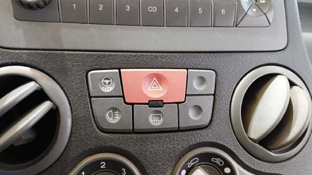 Przycisk włączania światła awaryjnego 735357113 FIAT