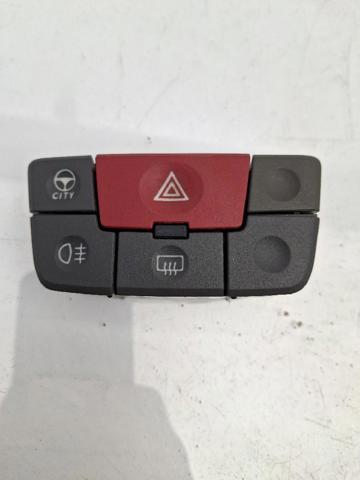 Przycisk włączania światła awaryjnego 735357113 FIAT