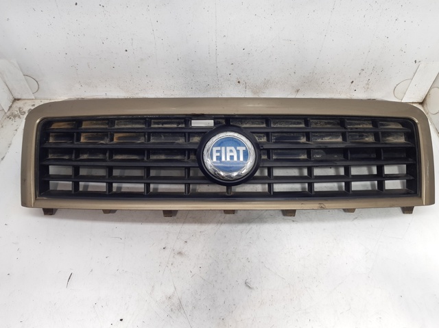Atrapa grill Fiat Doblo