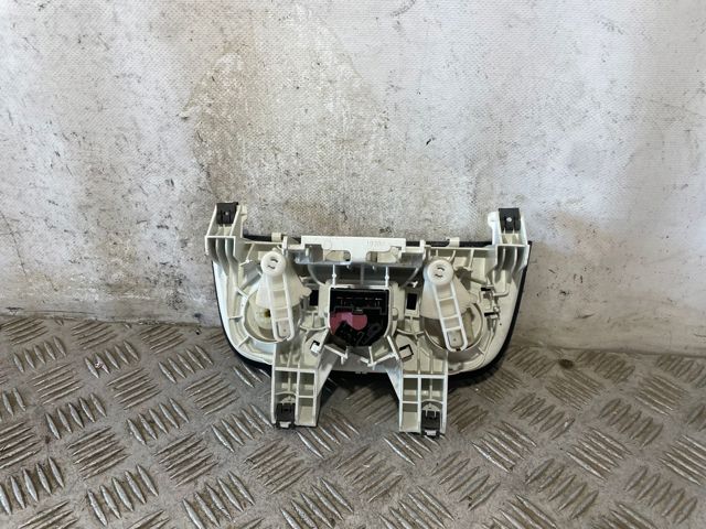Sterownik trybów ogrzewania/klimatyzacji 735462118 PEUGEOT