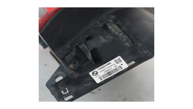 Lampa zespolona tylna lewa zewnętrzna 7359017 BMW