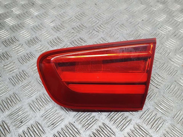 Lampa zespolona tylna prawa wewnętrzna 7359020 BMW