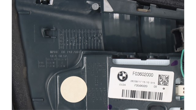 Lampa zespolona tylna prawa wewnętrzna 7359020 BMW