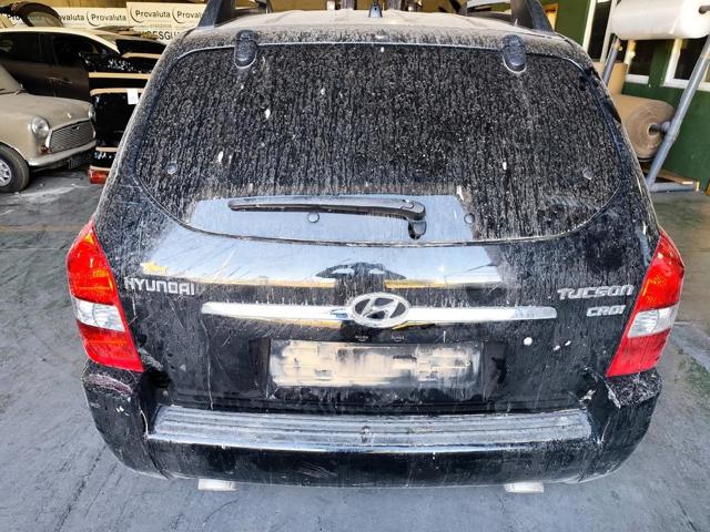 Drzwi tylne (bagażnika 3/5) 737002E050 HYUNDAI