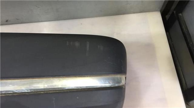 Kupić Zderzak przedni Peugeot 309 I 10C, 10A w dobrej cenie