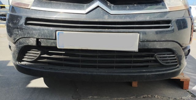 Zderzak przedni 7401FJ PEUGEOT