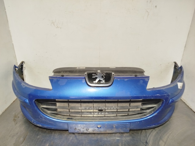 Zderzak przedni 7401RA PEUGEOT