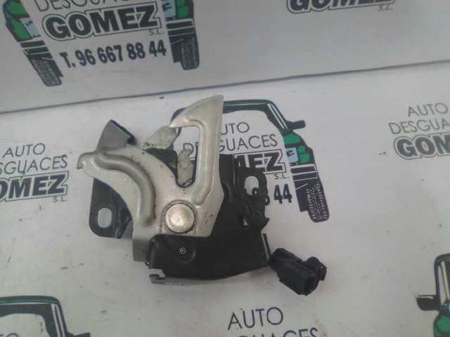 Zamek maski do Honda CR-V RD