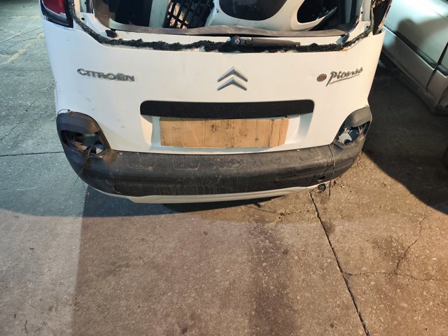 Wzmocnienie zderzaka tylnego 742247 PEUGEOT