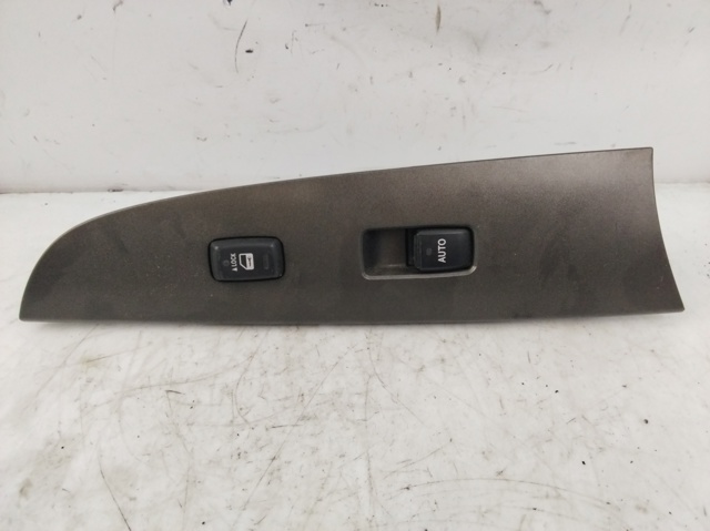 Panel przyciskowy sterowania podnośnikiem szyby przedni prawy 7423153090 TOYOTA