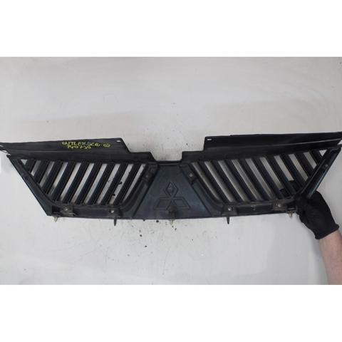 Atrapa chłodnicy Mitsubishi Outlander CWW