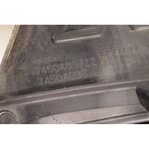 Atrapa chłodnicy Mitsubishi Outlander CWW