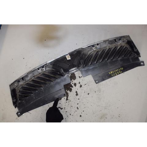 Atrapa chłodnicy Mitsubishi Outlander CWW