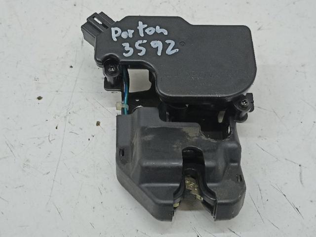 Zamek klapy bagażnika (3/5 drzwi tylnych) Honda Accord 7 CL, CM