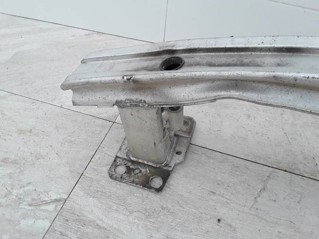 Wzmocnienie zderzaka przedniego 752100003R RENAULT