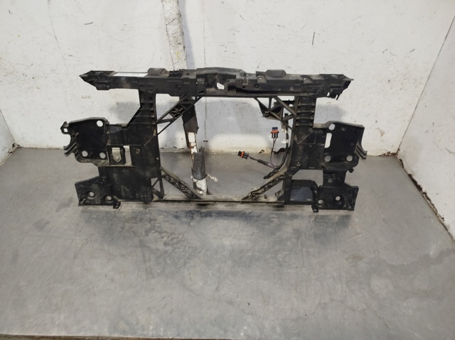 Osłona chłodnicy kompletna (panel mocowania reflektorów) 752100004R RENAULT