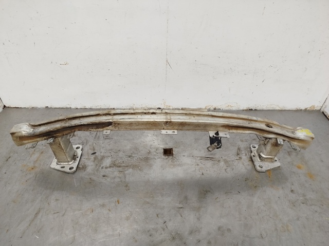 Wzmocnienie zderzaka przedniego 752100015R RENAULT