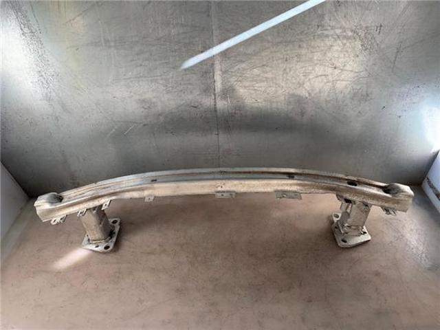Wzmocnienie zderzaka przedniego 752100015R RENAULT