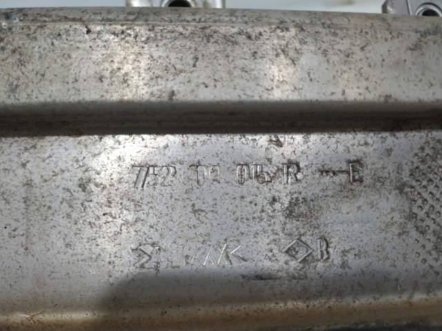 752100015R Renault (RVI)
